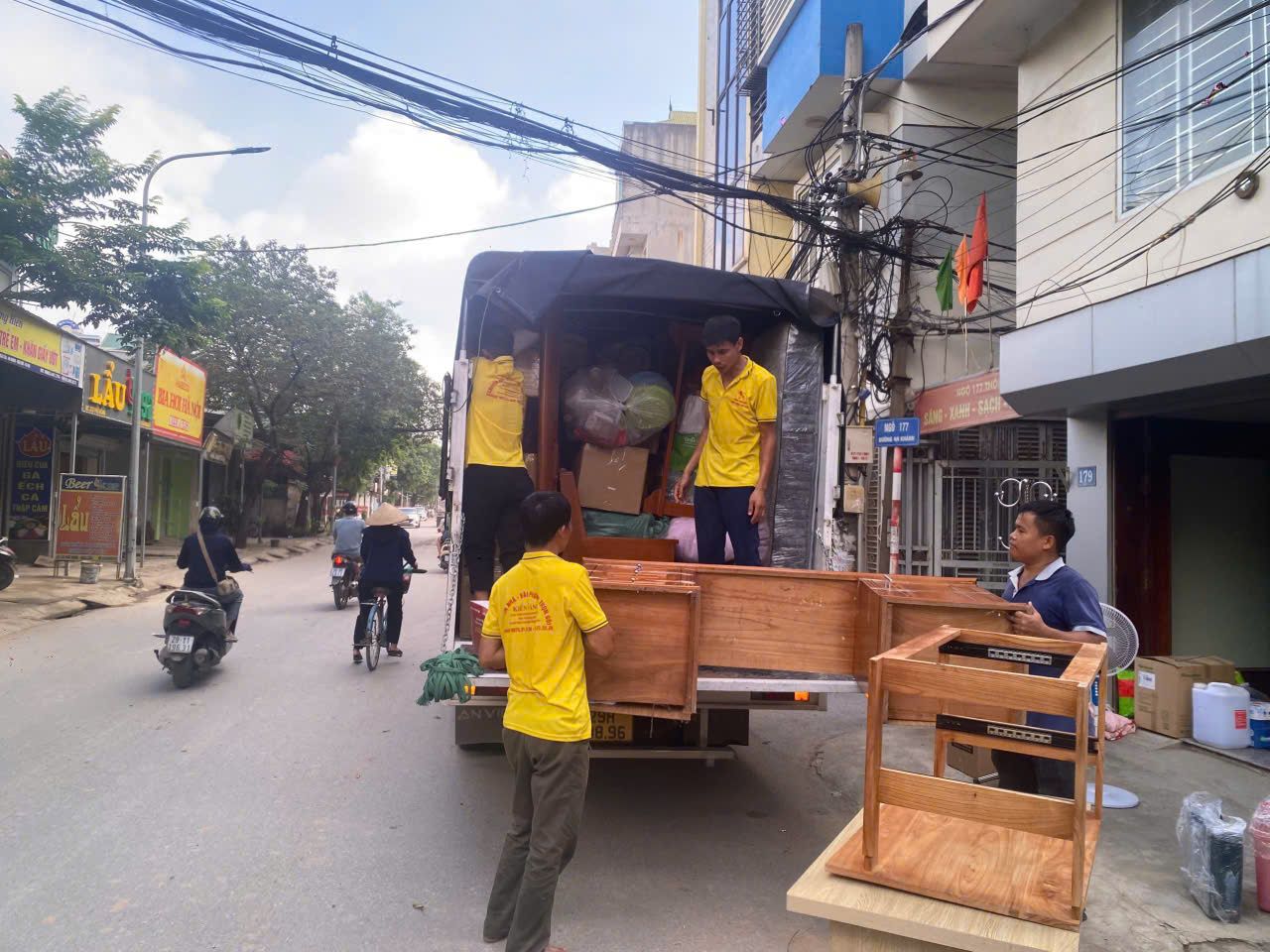 Chuyển kho xưởng Kiến Vàng